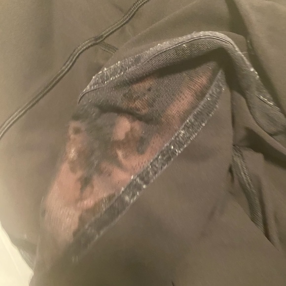 Lululemon limited edition legging - Picture 2 of 2